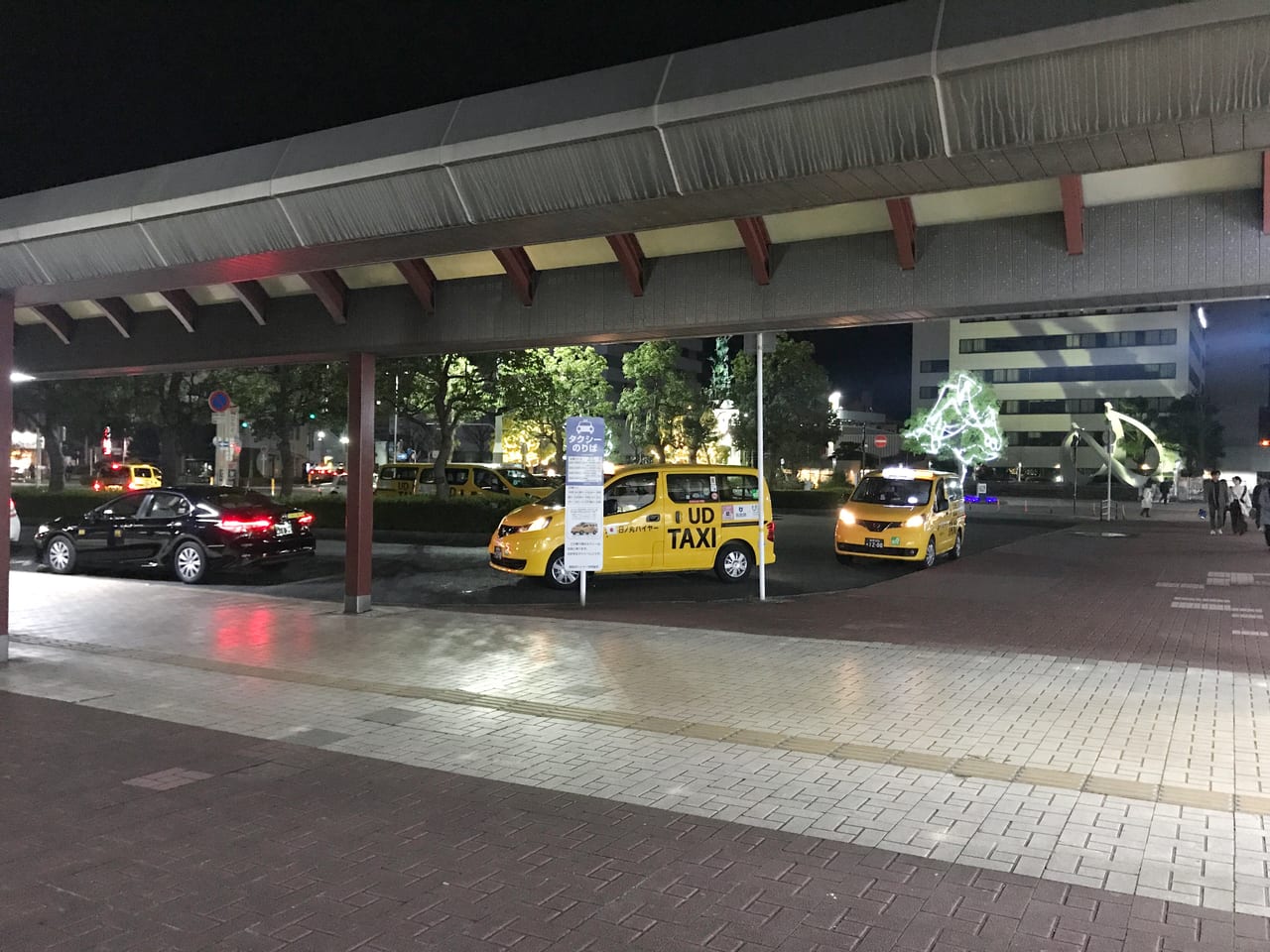鳥取駅前タクシー乗り場