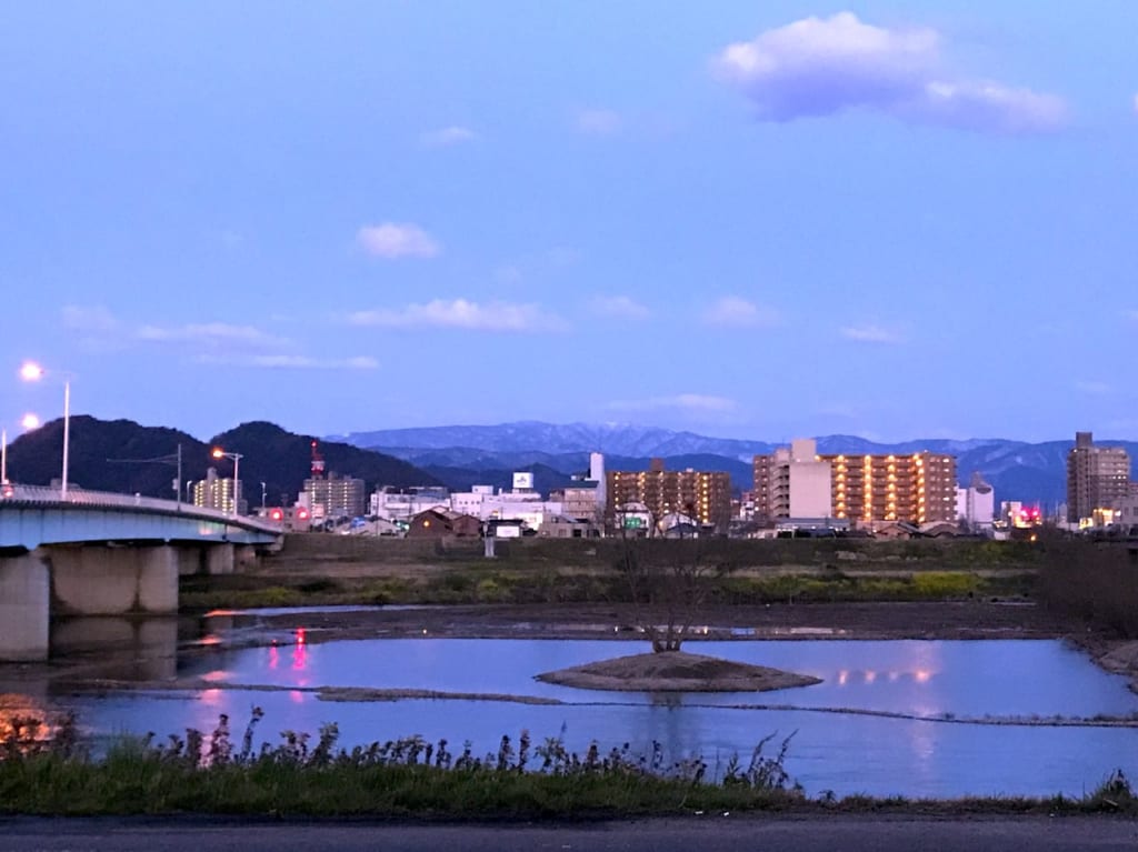 夕方の鳥取市内