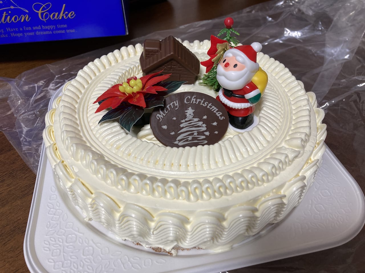 鳥取市 ラ ムー鳥取東店で販売中のクリスマスケーキ6号サイズを食べてみました 号外net 鳥取市 東部地域