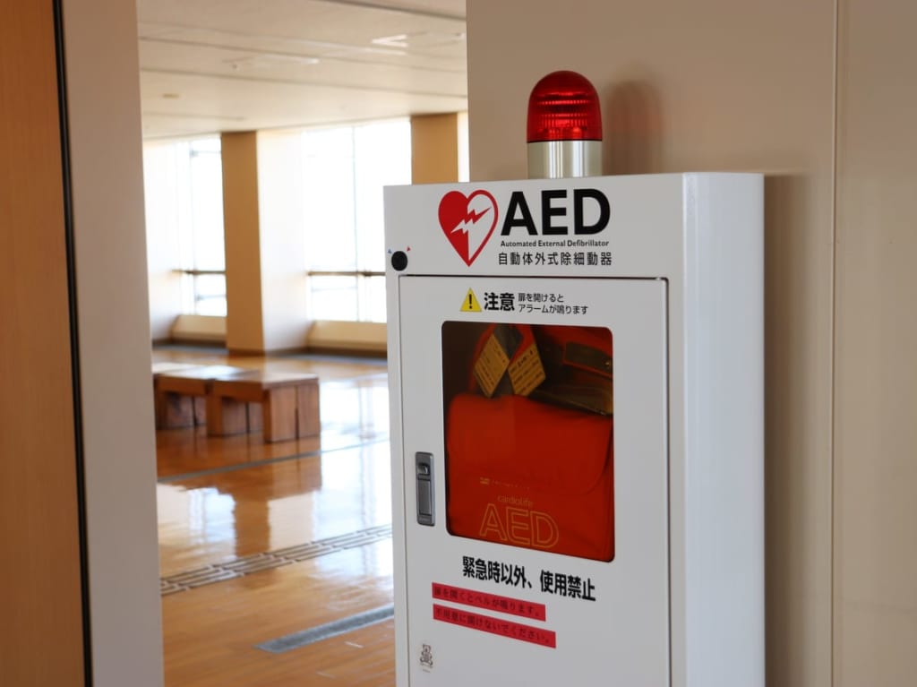 AED(自動体外式除細動器)