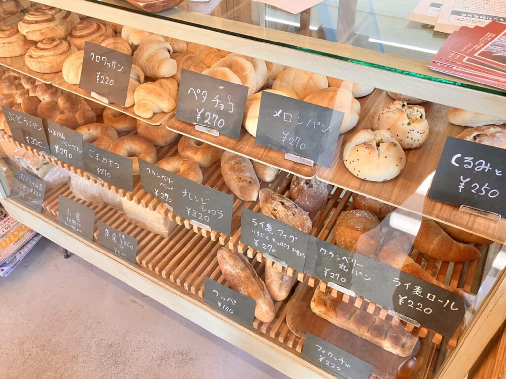 もりのひとの天然酵母パン